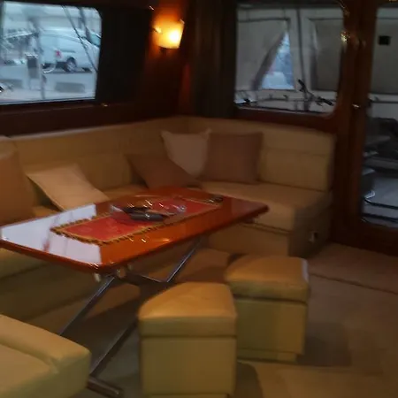 Jokabi Bådhotel Varazze